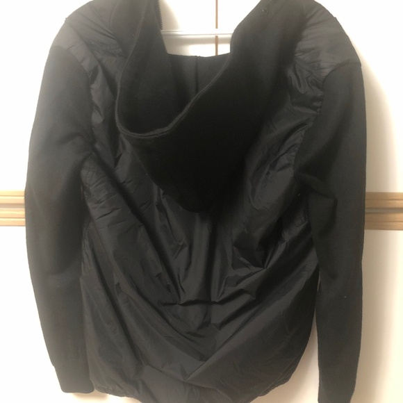 Burberry women’s jacket - Picture 3 of 5